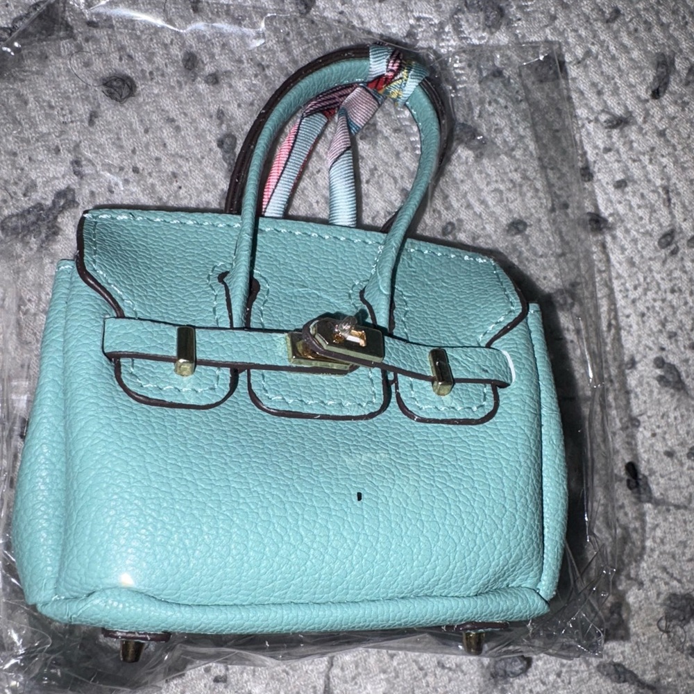 NWOT‎ unbranded blue purse charms - Picture 2 of 5